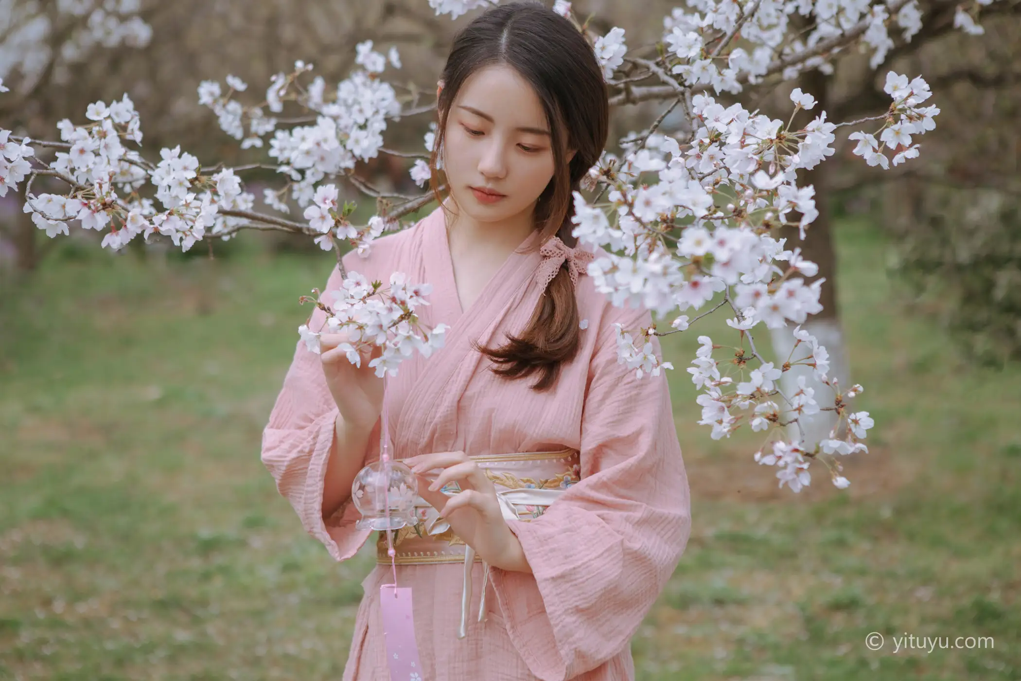 [YITUYU] 2021.05.19 Vol.057 – The wind is getting warmer and the cherry blossoms will be blooming A little April#[24P]-9