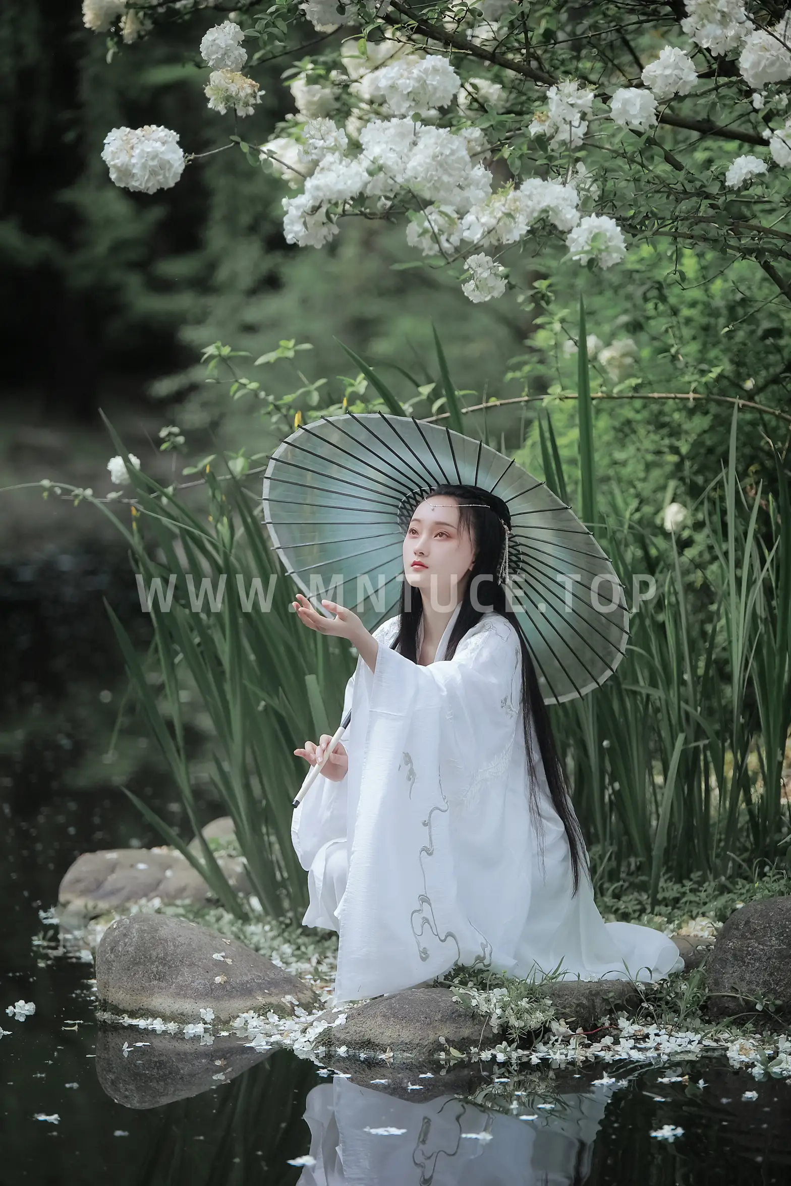 [YITUYU] 2022.06.15 Vol.1187 – The beauty of Qionghua Yun Zhi is a little fox#[22P]-14